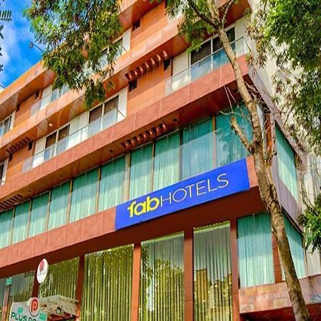 Fabhotel Emirates Suites - Sarjapur Road Bangalore Eksteriør bilde