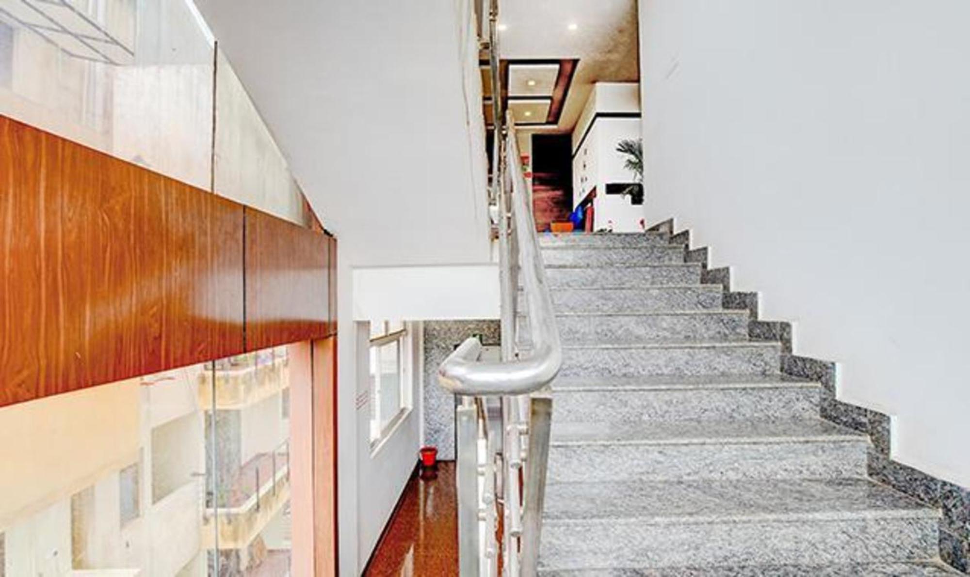 Fabhotel Emirates Suites - Sarjapur Road Bangalore Eksteriør bilde
