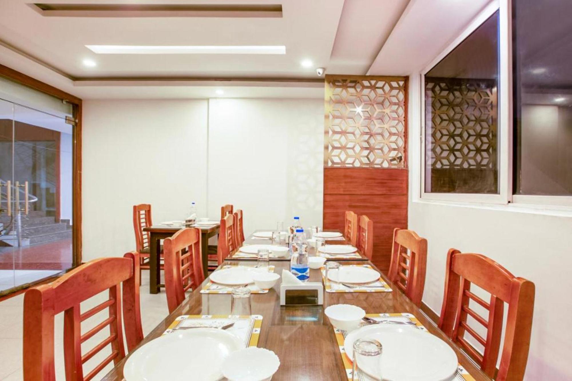 Fabhotel Emirates Suites - Sarjapur Road Bangalore Eksteriør bilde